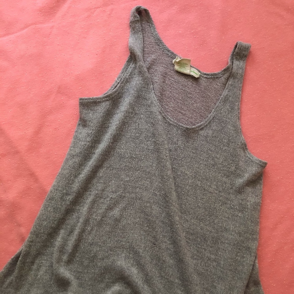 grey knit tank